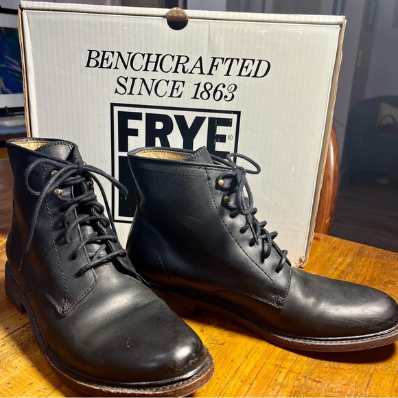 Frye Women’s James Black Leather Lace-Up Boots - Rarely Worn - Picture 3 of 11